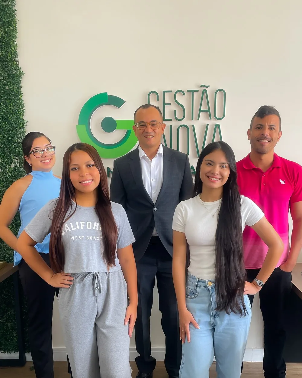 Willian Ferreira, contador responsável da Gestão Inova Contabilidade, no escritório em Osasco
